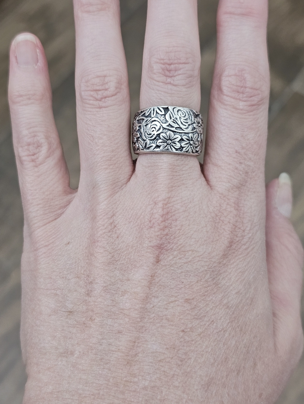 Silpada Rare Sterling Silver Etched Floral Garden Vintage Ring Size 7.25 R1583 - Picture 14 of 14